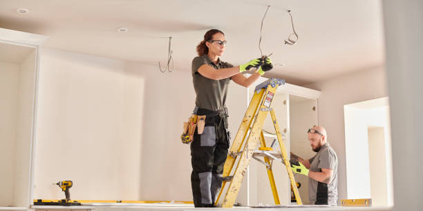 Best Licensed Electrician  in South Zanesville, OH